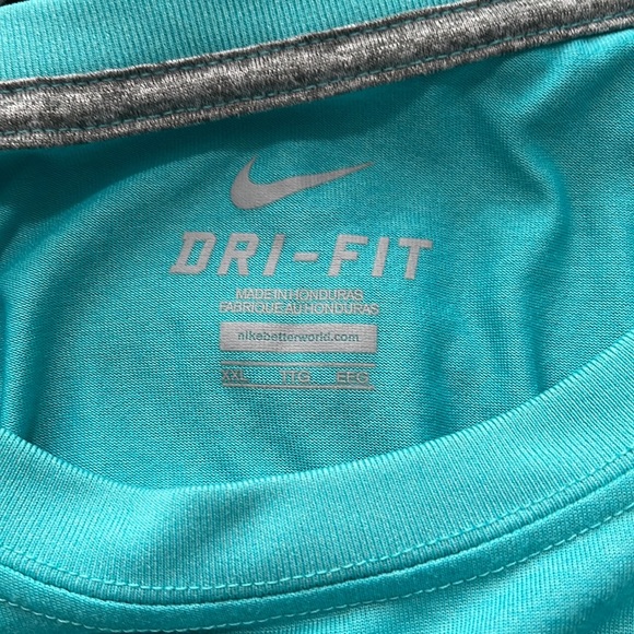 Nike short sleeve men’s shirt teal green worn once - Picture 5 of 6